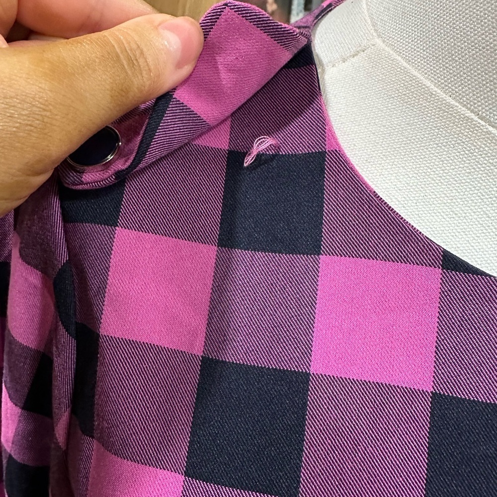 Do + Be pink and Navy Plaid Women's Blouse size small - Picture 2 of 8